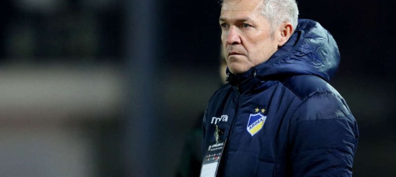 aek larnaca-apoel-prognostika-stoixima-cyprus 1st league
